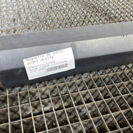 Baguette de porte avant droite RENAULT MEGANE 3
