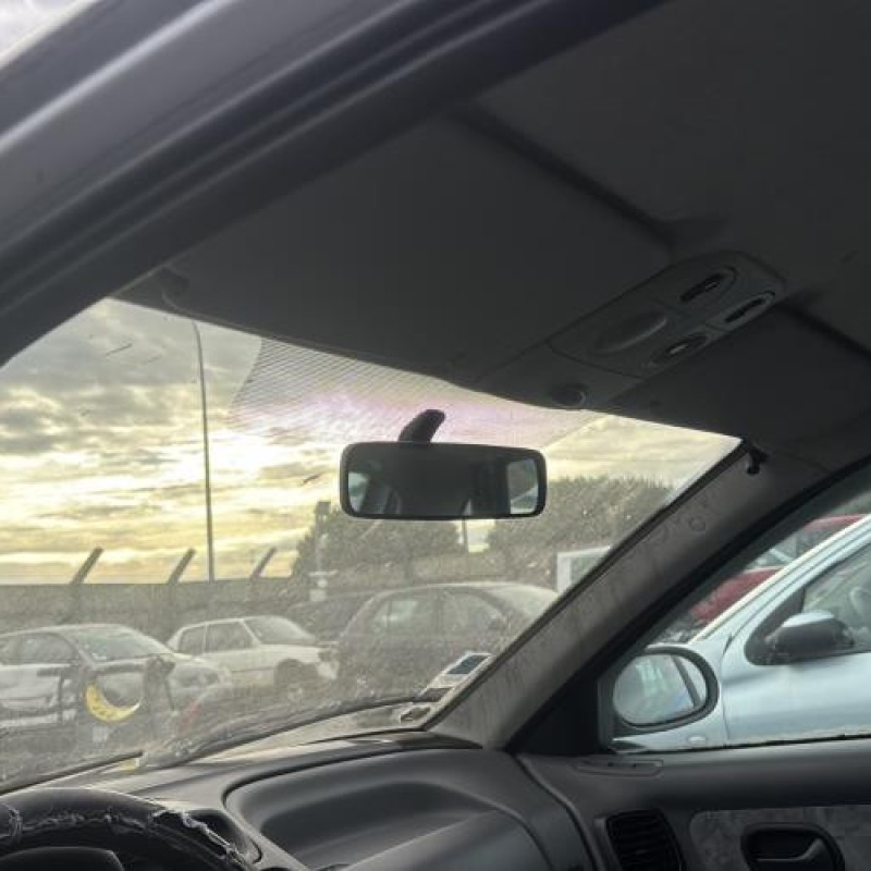 Aile avant droit RENAULT LAGUNA 1 Photo n°18