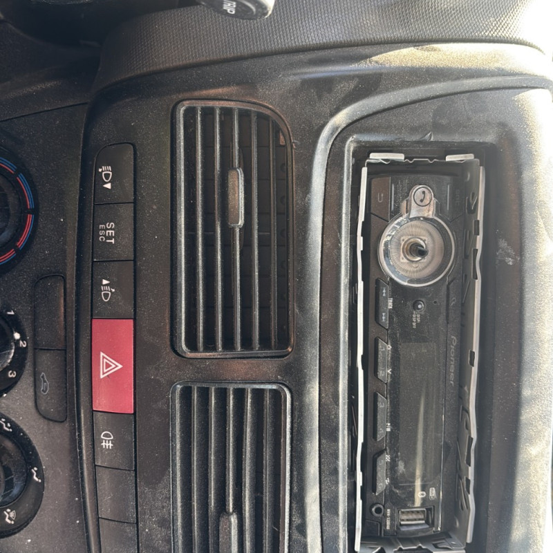 FIAT DOBLO 2 PHASE 1 1.3 JTD - 16V TURBO MULTIJET Photo n°18