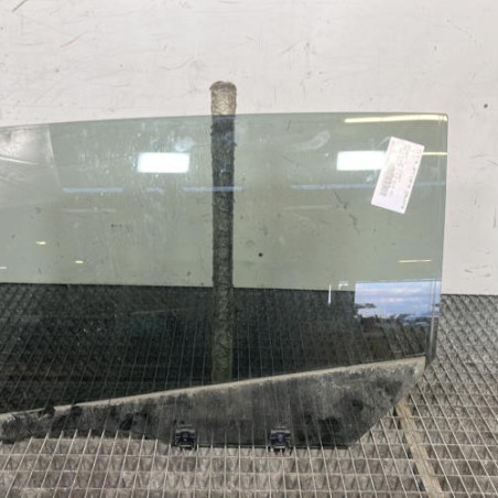 Vitre arriere gauche PEUGEOT 308 2 Photo n°1