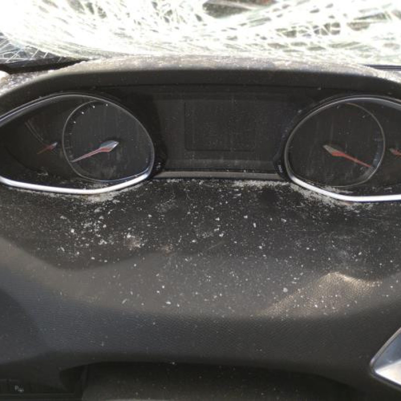 Vitre arriere gauche PEUGEOT 308 2 Photo n°19