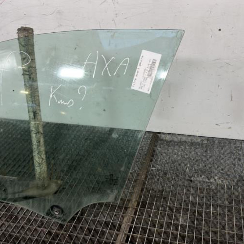 Vitre avant gauche PEUGEOT 308 2 Photo n°3