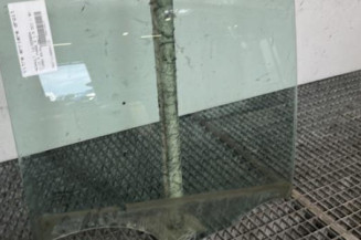 Vitre arriere droit RENAULT CLIO 3