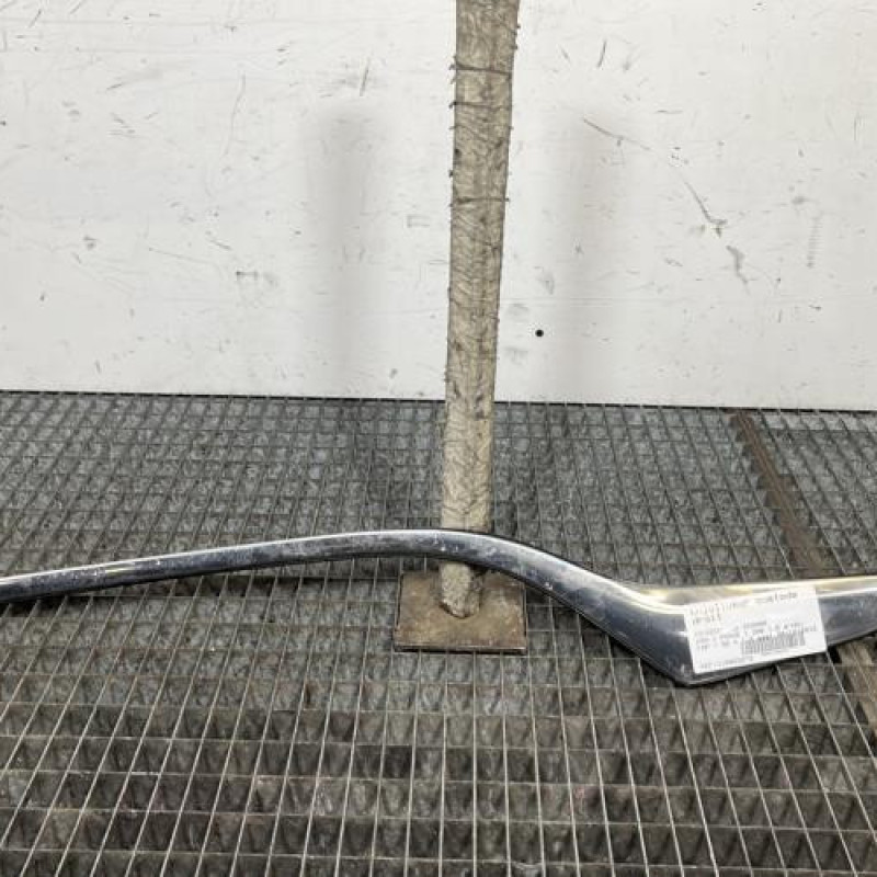 Enjoliveur PEUGEOT 208 1 Photo n°1