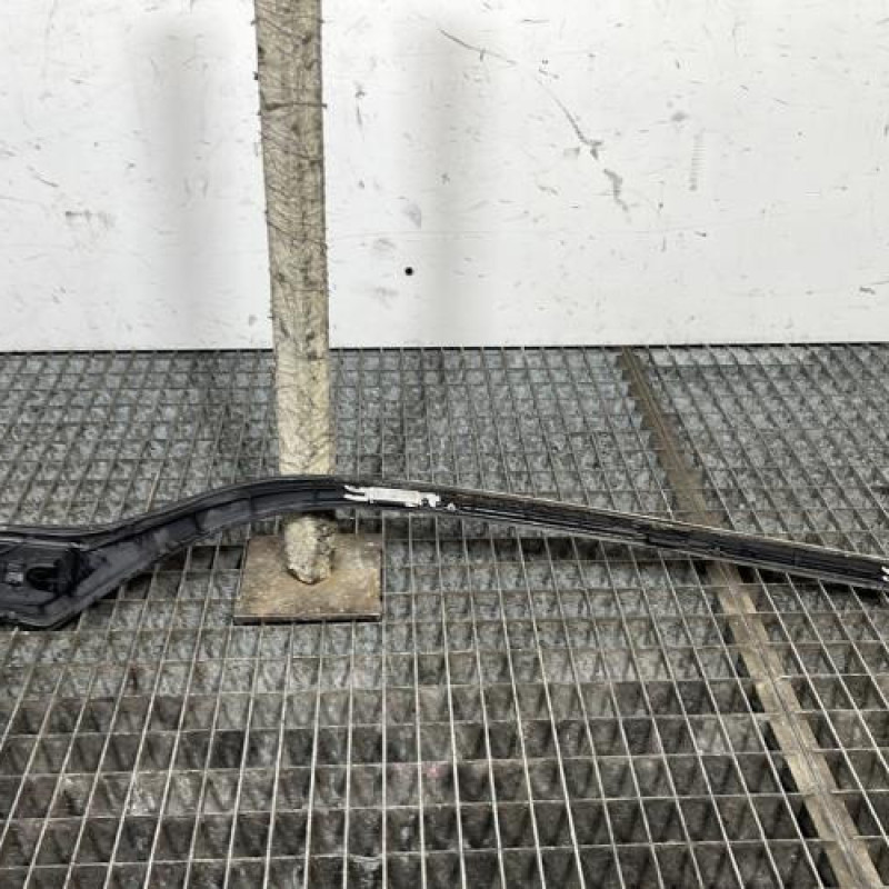 Enjoliveur PEUGEOT 208 1 Photo n°4