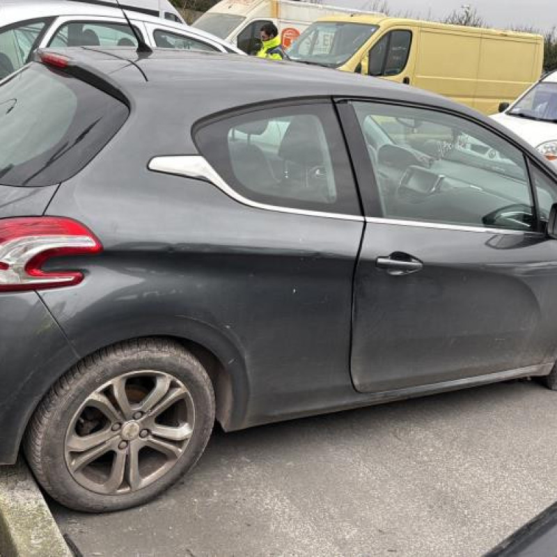 Enjoliveur PEUGEOT 208 1 Photo n°11