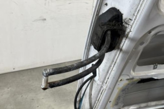 Porte de coffre droit MERCEDES VITO 639