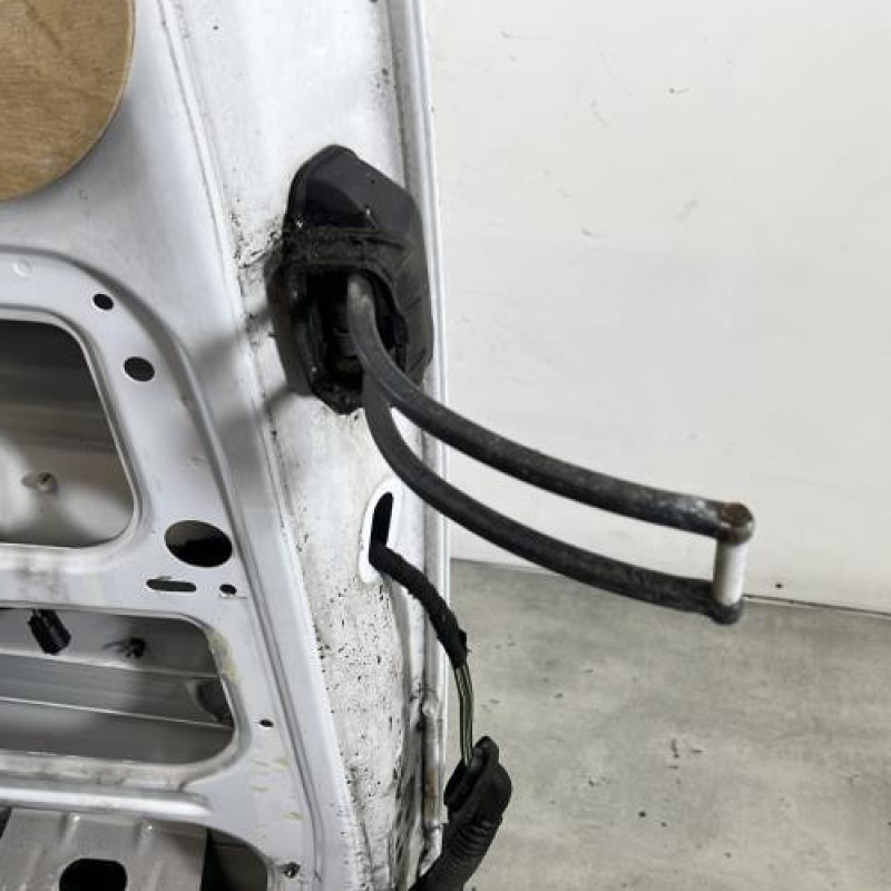 Porte de coffre gauche MERCEDES VITO 639 Photo n°5