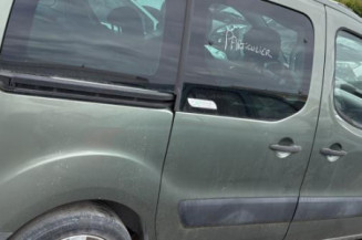Pare boue arriere gauche CITROEN BERLINGO 2