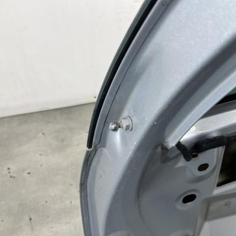 Malle/Hayon arriere CITROEN C4 1 Photo n°9