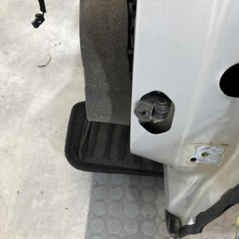 Porte arriere gauche CITROEN C4 1 Photo n°3