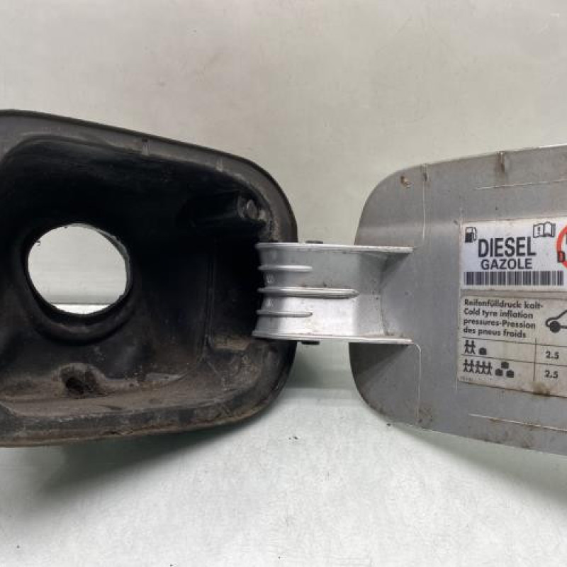 Trappe d'essence VOLKSWAGEN GOLF 6 Photo n°3