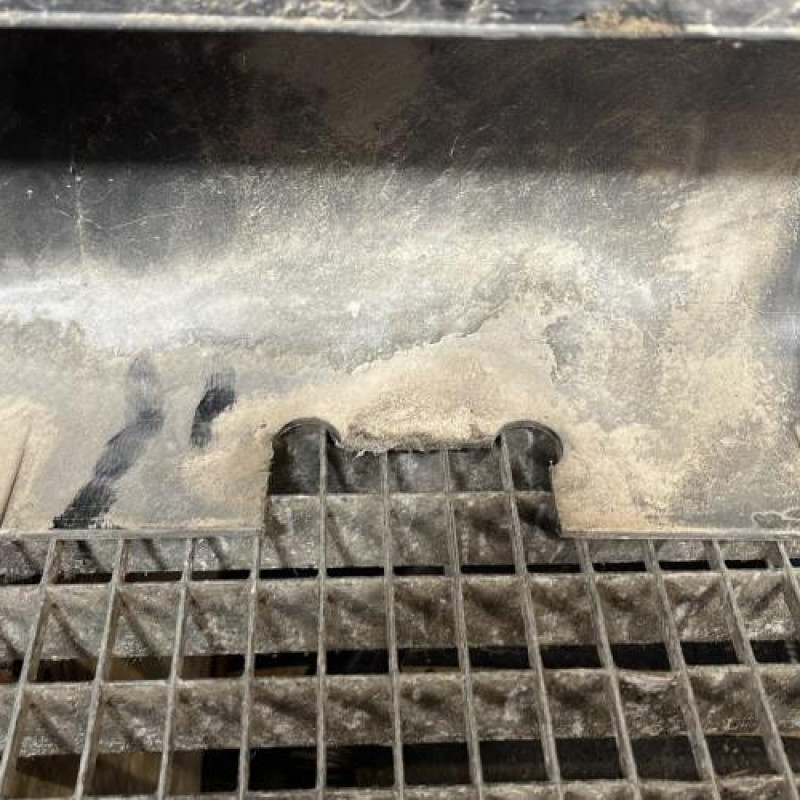 Pare choc arriere PEUGEOT PARTNER 1 Photo n°5