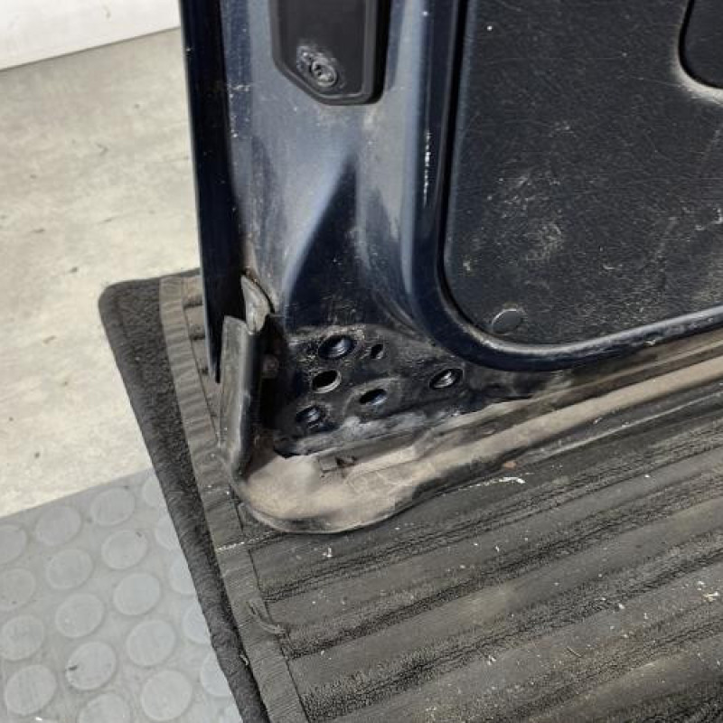 Porte laterale gauche PEUGEOT PARTNER 1 Photo n°6