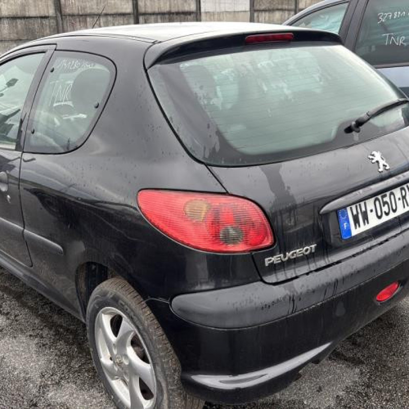 Pare choc arriere PEUGEOT 206 Photo n°8