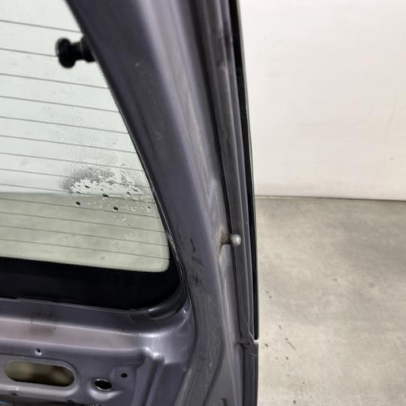 Malle/Hayon arriere OPEL CORSA C Photo n°8