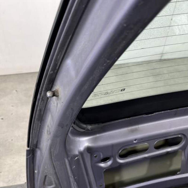 Malle/Hayon arriere OPEL CORSA C Photo n°9