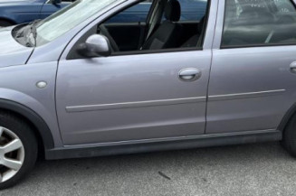 Pare boue avant gauche OPEL CORSA C