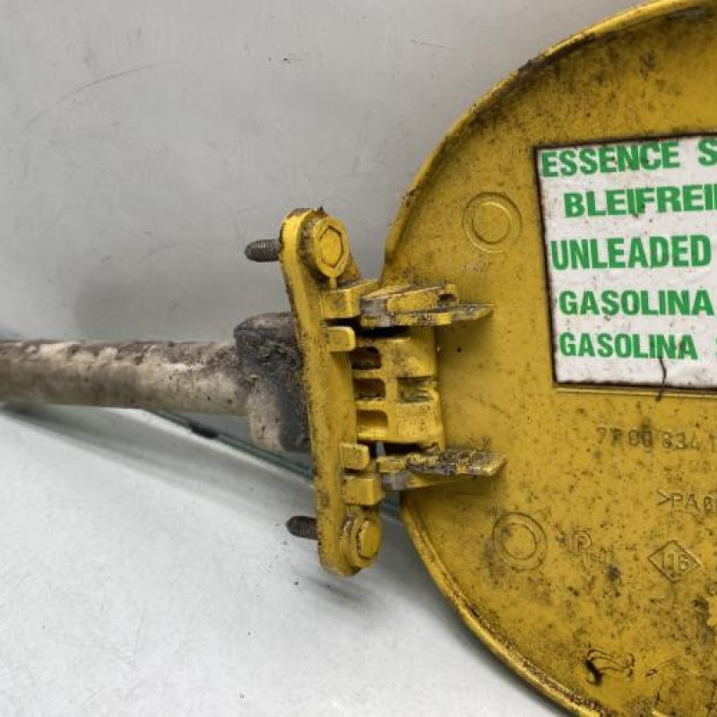 Trappe d'essence RENAULT MEGANE 1 Photo n°3