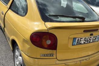 Trappe d'essence RENAULT MEGANE 1