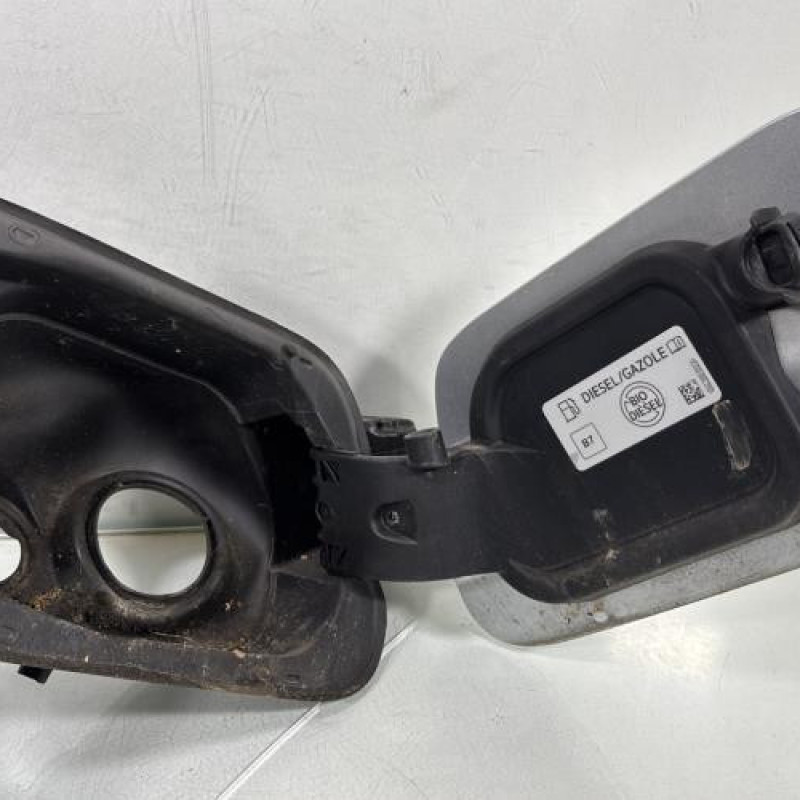 Trappe d'essence VOLKSWAGEN TOURAN 3 Photo n°6