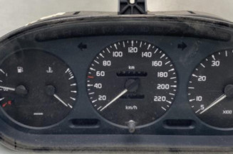 Compteur RENAULT MEGANE 1 Photo n°1