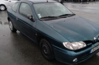 Compteur RENAULT MEGANE 1