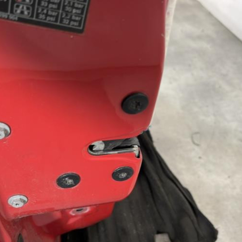 Porte avant gauche RENAULT CLIO 2 CAMPUS Photo n°3