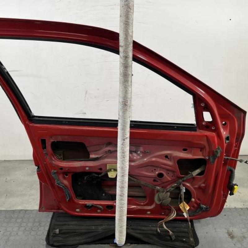 Porte avant gauche RENAULT CLIO 2 CAMPUS Photo n°6