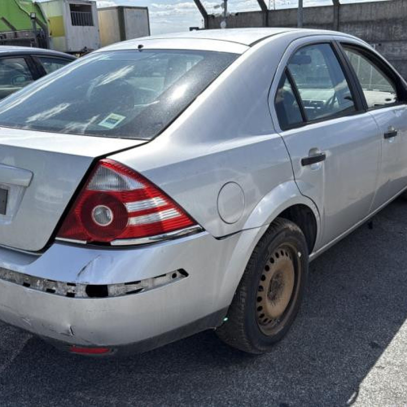Capot FORD MONDEO 2 Photo n°12