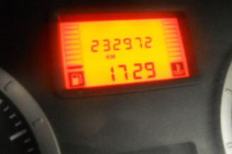 Malle/Hayon arriere DACIA LOGAN 1