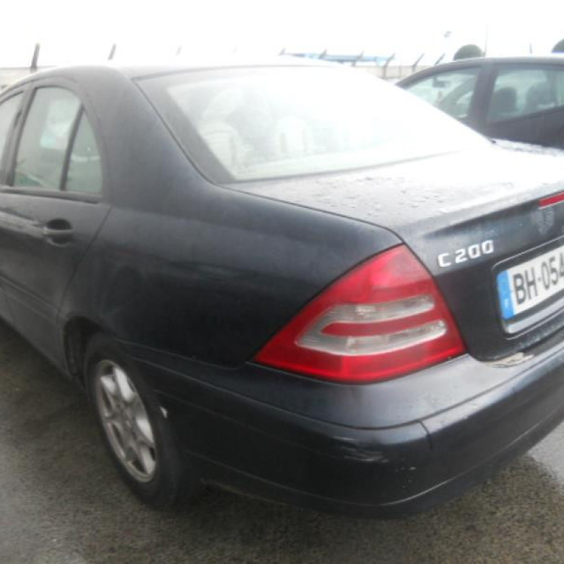 Malle/Hayon arriere MERCEDES CLASSE C 203 Photo n°7