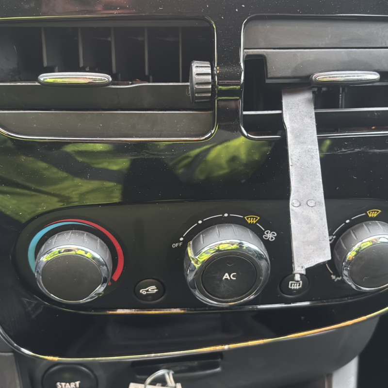 RENAULT CLIO 4 PHASE 1 1.2i - 16V Photo n°28