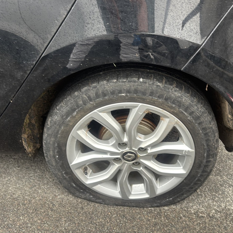 RENAULT CLIO 4 PHASE 2 1.5 DCI - 8V TURBO Photo n°9