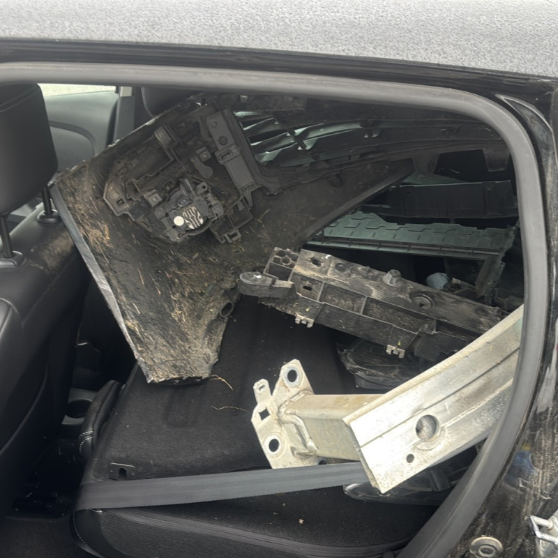 RENAULT CLIO 4 PHASE 2 1.5 DCI - 8V TURBO Photo n°16