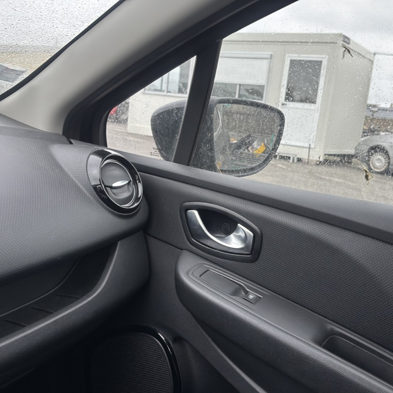 RENAULT CLIO 4 PHASE 2 1.5 DCI - 8V TURBO Photo n°20
