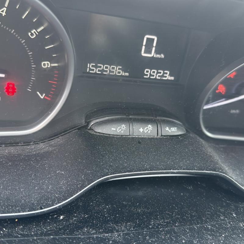 PEUGEOT 208 1 PHASE 2 1.2 VTI - 12V Photo n°19