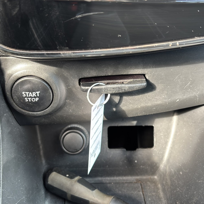 RENAULT CLIO 4 PHASE 1 1.5 DCI - 8V TURBO Photo n°17