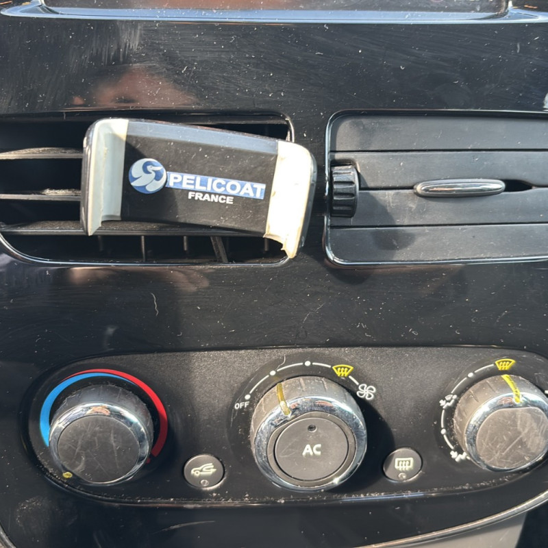 RENAULT CLIO 4 PHASE 1 1.5 DCI - 8V TURBO Photo n°18