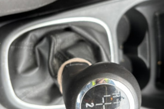 OPEL CORSA E 1.4i - 16V TURBO