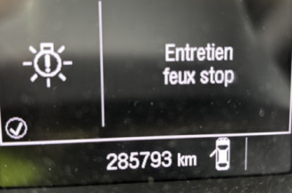 OPEL CORSA E 1.4i - 16V TURBO