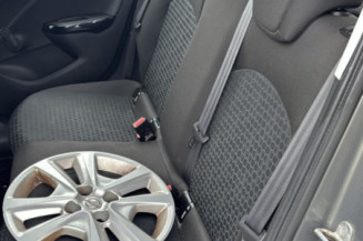 OPEL CORSA E 1.4i - 16V TURBO