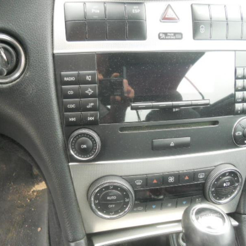 Malle/Hayon arriere MERCEDES CLASSE CLK 209 Photo n°13