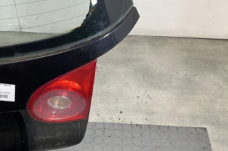 Malle/Hayon arriere VOLKSWAGEN GOLF 5