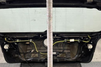 Malle/Hayon arriere VOLKSWAGEN GOLF 5