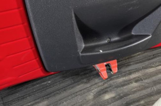 Malle/Hayon arriere VOLKSWAGEN FOX