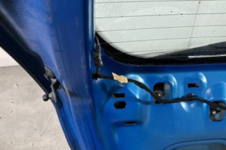 Malle/Hayon arriere FORD FIESTA 6