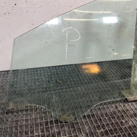 Vitre avant gauche FORD FIESTA 6