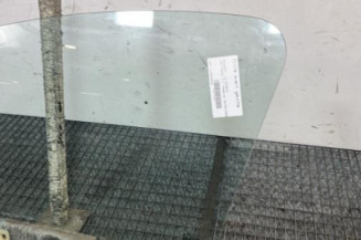 Vitre avant gauche PEUGEOT 107