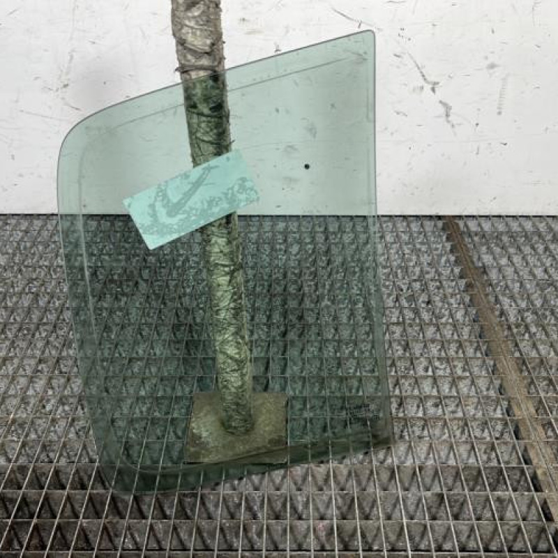 Custode arriere gauche (porte) RENAULT CLIO 2 Photo n°4